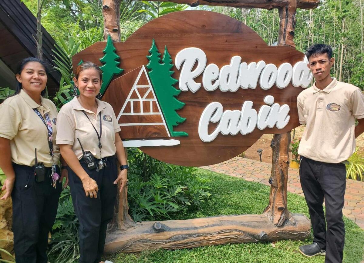 Redwood Cabin Bolinao Exterior photo